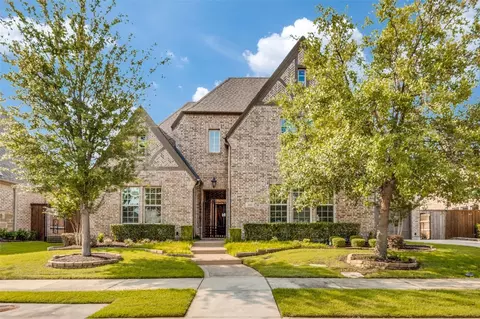 612 Creekway Dr, Irving, TX 75039