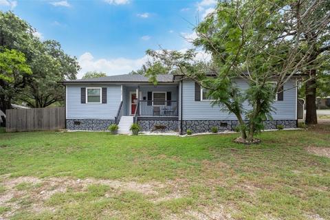 600 Branding Iron Trl, Granbury, TX 76049