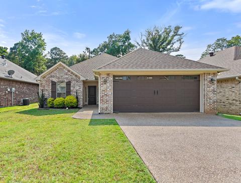 241 Ron Boyett St, White Oak, TX 75693