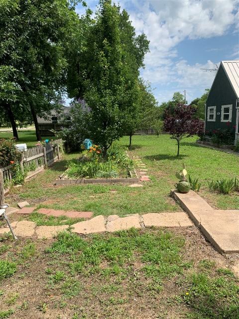 206 N 3rd St, Celeste, TX 75423 photo 21