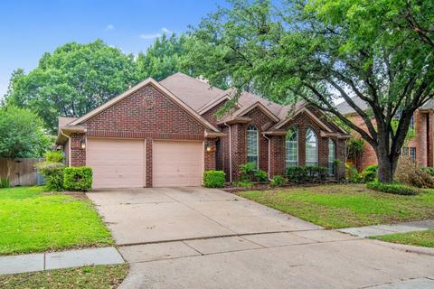 4525 Forsyth Ln, Grand Prairie, TX 75052