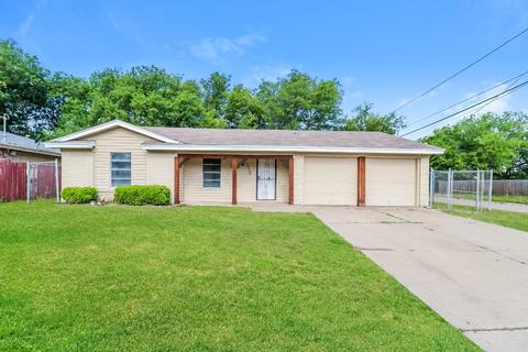 3900 Hilldale Rd, Fort Worth, TX 76119
