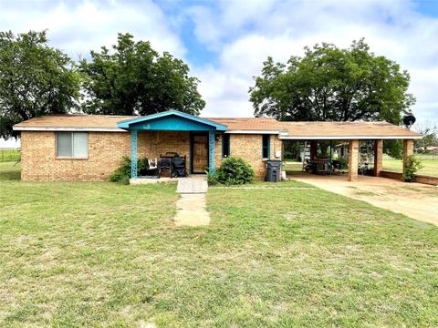 611 Robins Ave, Rule, TX 79547