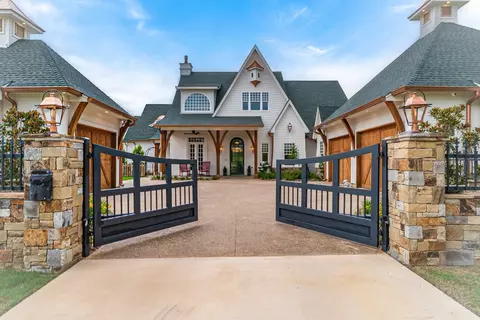 10360 Fincher Rd, Argyle, TX 76226