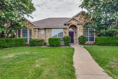 7501 Caribbean Dr, Rowlett, TX 75088