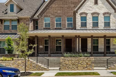 7821 Bayside Dr, Rowlett, TX 75088
