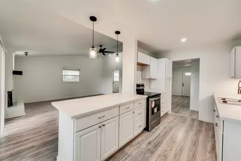 2302 Nottingham Dr, Garland, TX 75041