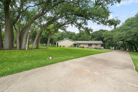 123 Sandra Palmer St, Stephenville, TX 76401