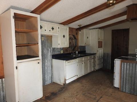 203 Layfield Rd, Coushatta, LA 71019 photo 4