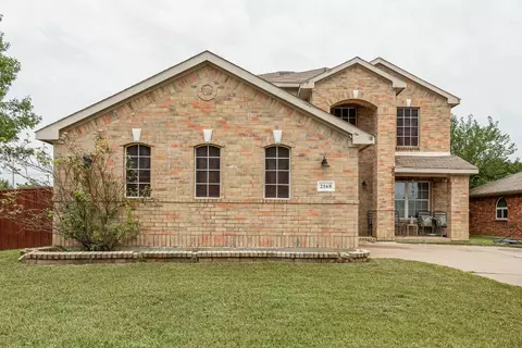 2168 Fort Bend Dr, Grand Prairie, TX 75052