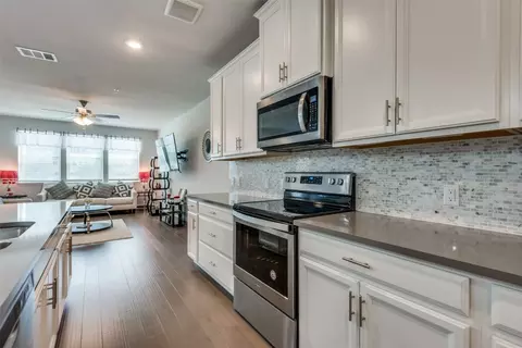 1735 Wittington Pl #1206, Farmers Branch, TX 75234