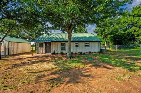 340 Geis Dr, Pottsboro, TX 75076