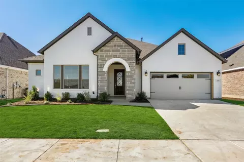 7616 Pondview Ln, Fort Worth, TX 76123
