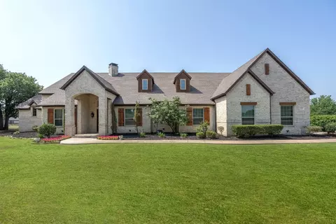 712 Frenchtown Rd, Argyle, TX 76226
