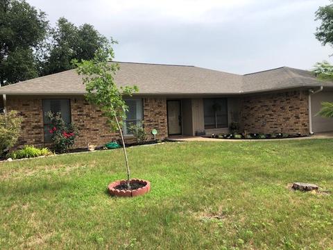 103 Ben Hogan Dr, Stephenville, TX 76401