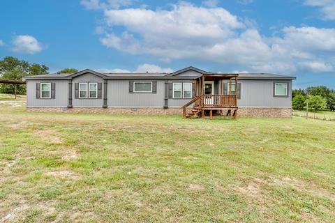 452 Big Salty Dr, Springtown, TX 76082