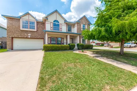 2102 Rustic Ridge Dr, Keller, TX 76248