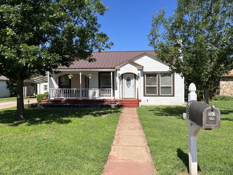 207 N Arkansas, Seymour, TX 76380