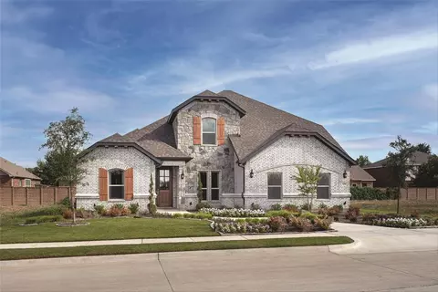810 Comal Dr, Mansfield, TX 76063