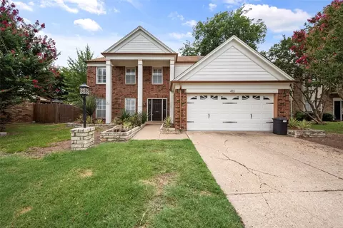 413 Spencer Cir, Grand Prairie, TX 75052