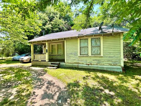 425 NW 14th St, Paris, TX 75460