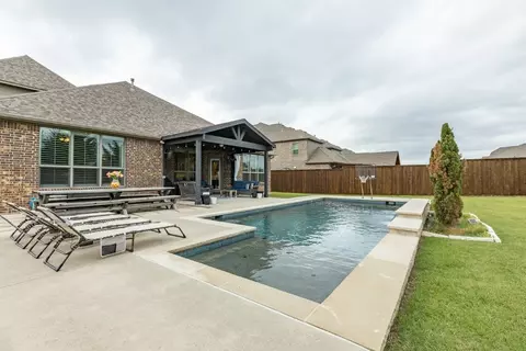 419 Pendall Dr, Wylie, TX 75098