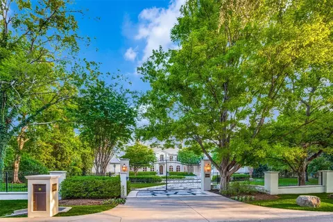 5100 Brookview Dr, Dallas, TX 75220