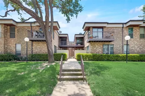 6030 Birchbrook Dr #222, Dallas, TX 75206