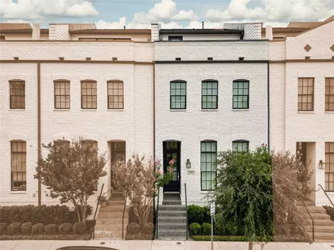 2762 Wingate St, Fort Worth, TX 76107