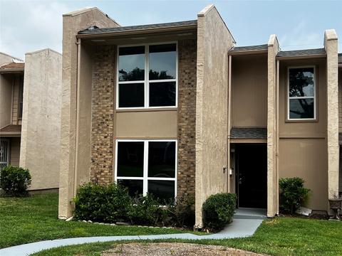 411 Arborview Dr, Garland, TX 75043