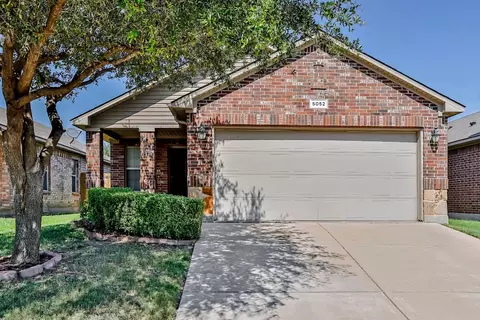 5052 Britton Ridge Ln, Fort Worth, TX 76179