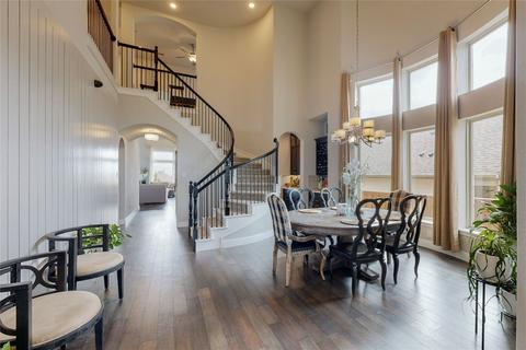 5557 High Bank Rd, Fort Worth, TX 76126
