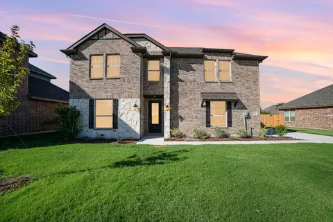 554 Clifton Ct, Midlothian, TX 76065