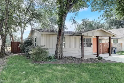 3762 Wayside Ave, Fort Worth, TX 76110