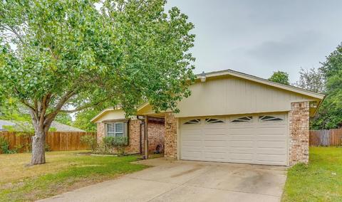 7321 Channel View Dr, Fort Worth, TX 76133