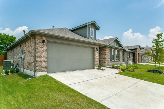 2513 Chevy Chase Dr, Denton, TX 76207