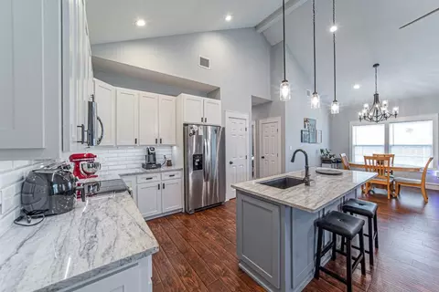 4011 Marana Dr, Granbury, TX 76048