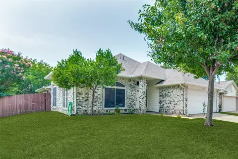 2213 Chatam Hill St, Grapevine, TX 76051