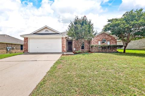 553 Marybeth Dr, Burleson, TX 76028