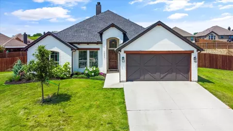 3033 Ridgemont Ct, Weatherford, TX 76086