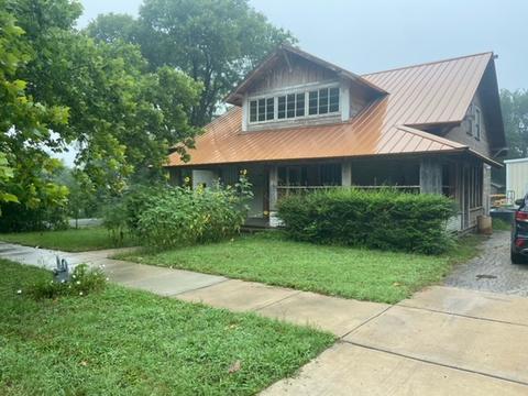 416 W Grand St, Whitewright, TX 75491