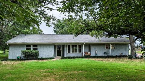 7011 Stephenson Levy Rd, Burleson, TX 76028