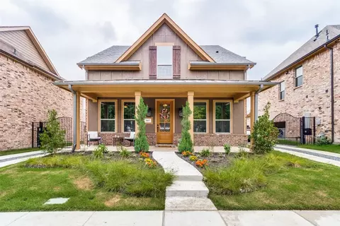 1817 Lakemont Dr, Van Alstyne, TX 75495