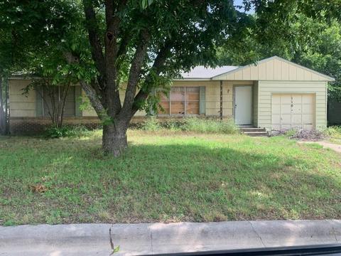 1107 Turner Dr, Jacksboro, TX 76458