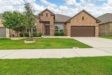 1833 Sebright Trl, Haslet, TX 76052