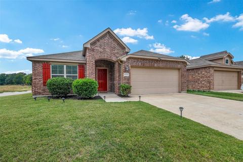 4901 Lemon Grove Dr, Fort Worth, TX 76135