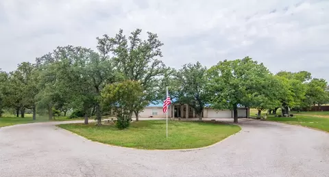 7501 Tangle Briar Dr, Brownwood, TX 76801