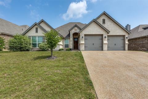 10912 Slick Rock Dr, Benbrook, TX 76126