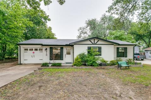 910 W College St, Grapevine, TX 76051