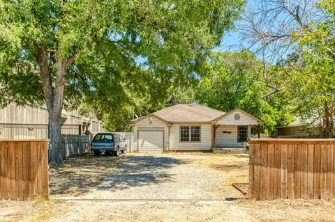 1438 Conner Dr, Dallas, TX 75217